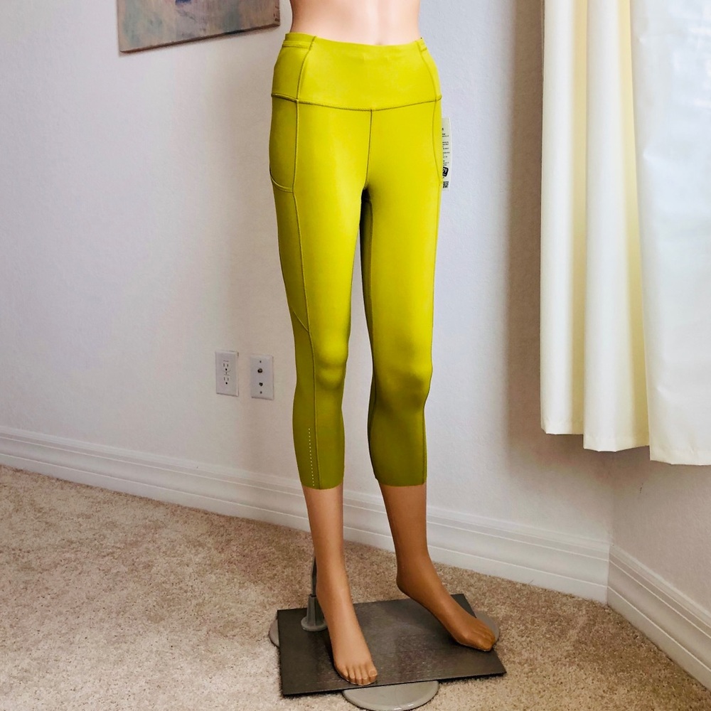 Lululemon Crop pants
